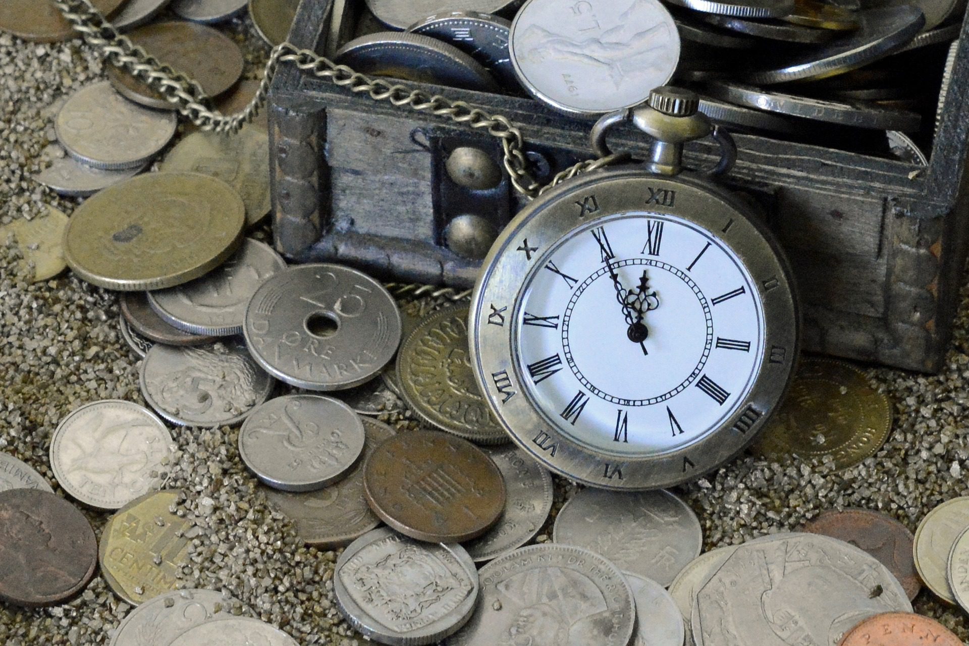 pocket watch 1637393 1920