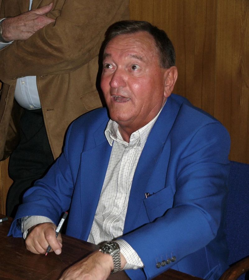 PE T ECHEC HOME PAGE (13)